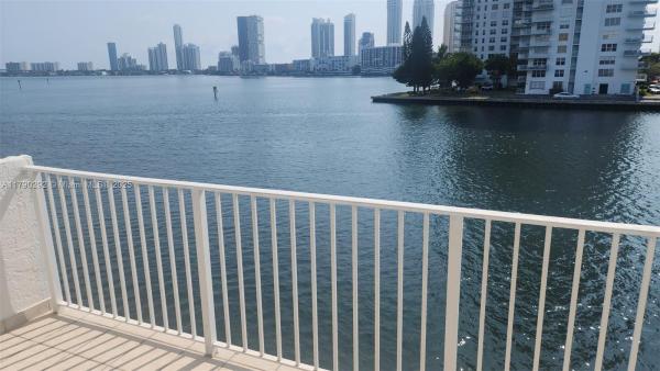 Eden Point, 4000 NE 170th St #604, North Miami Beach, Florida 33160, image 1