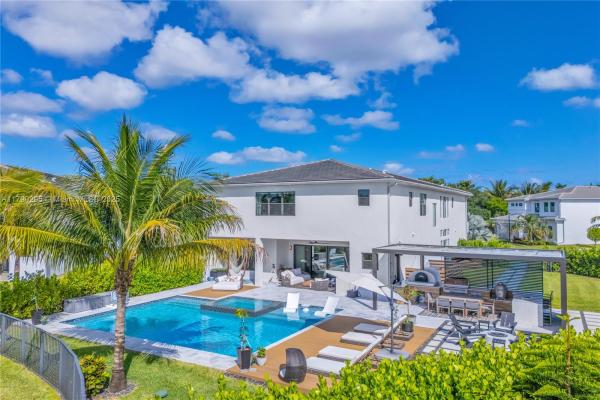 Lotus, 17497 Sparkling River Rd, Boca Raton, Florida 33496, image 3