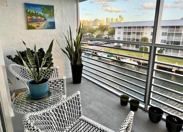 Eden Isles, 3600 NE 170th St #400, North Miami Beach, Florida 33160, image 2