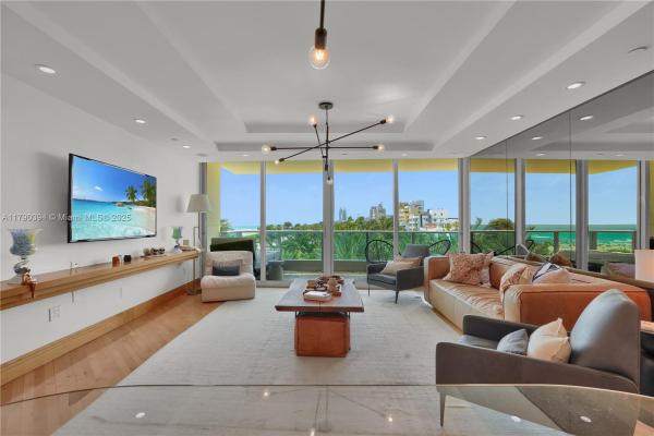 Il Villaggio On South Beach, 1455 Ocean Dr #603, Miami Beach, Florida 33139, image 1