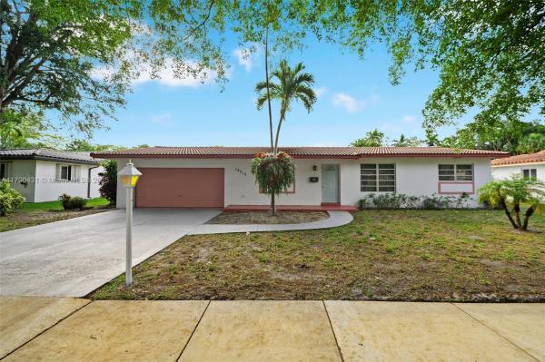 Miami Lakes Residential, 14515 Mahogany Ct, Miami Lakes, Florida 33014, image 3