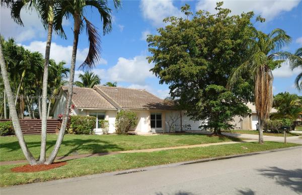 Timbers Of Boca, 21367 Chinaberry Dr #-, Boca Raton, Florida 33428, image 1