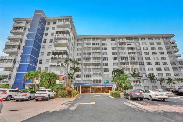 Hillcrest, 4350 Hillcrest Dr #503, Hollywood, Florida 33021, image 1