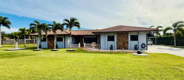17100 SW 274th St, Unincorporated Dade County, Florida 33031, image 1