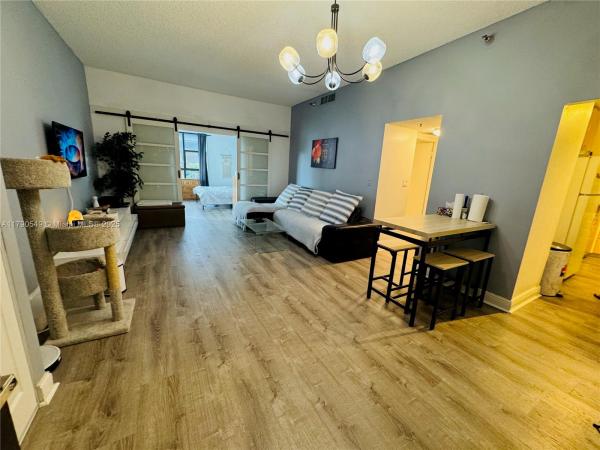 Waterview 2, 20515 E Country Club Dr #148, Aventura, Florida 33180, image 1