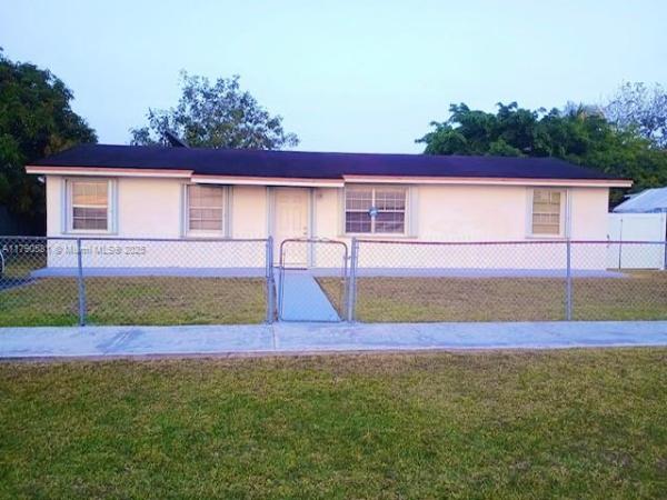 Avocado Villas, 365 SW 18th Ave, Homestead, Florida 33030, image 2