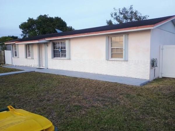 Avocado Villas, 365 SW 18th Ave, Homestead, Florida 33030, image 3