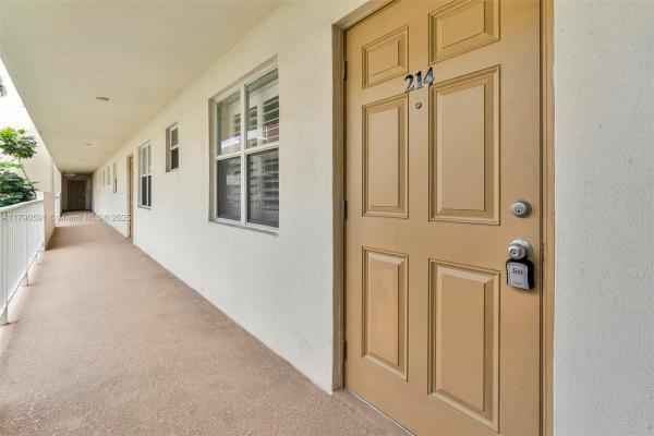 Seacrest Villas, 1810 New Palm Way #214, Boynton Beach, Florida 33435, image 2