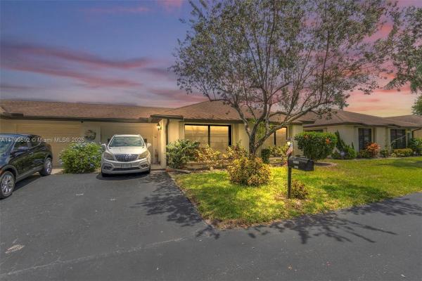 Greentree Villas, 4977 Equestrian Cir #B, Boynton Beach, Florida 33436, image 2
