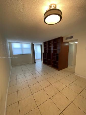 Versailles Gardens, 9411 SW 4th St #404, Fountainebleau, Florida 33174, image 2