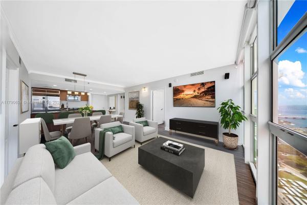 50 Biscayne, 50 Biscayne Blvd #4004, Miami, Florida 33132, image 1