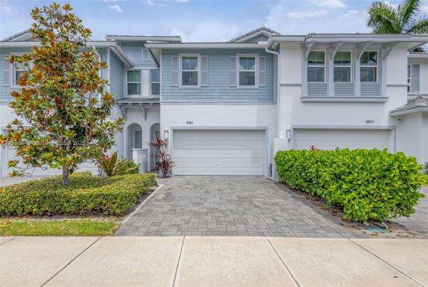 Pointe Midtown, 4921 Pointe Midtown Way, Palm Beach Gardens, Florida 33418, image 1