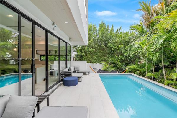 Oceanside Isle Of Normandy, 1311 Bay Dr, Miami Beach, Florida 33141, image 1