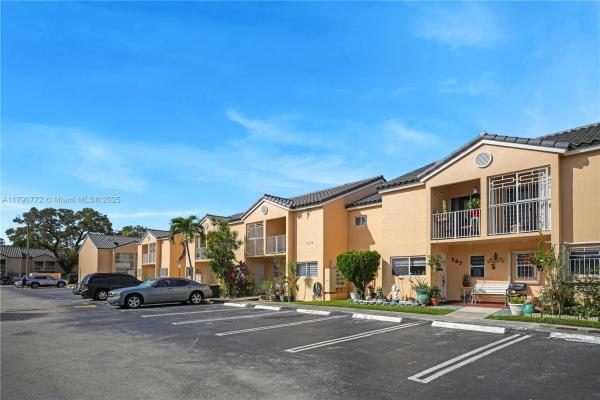 Melrose Townhomes, 2700 NW 25th Ave #605-6, Miami, Florida 33142, image 1