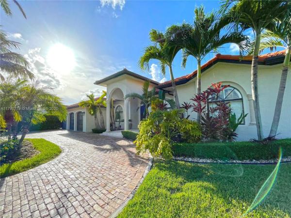 Breeze At Galloway, 12257 SW 82nd Ter, Kendale Lakes, Florida 33183, image 3