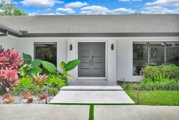 Woods Of Pine Estates, 10105 SW 131st Ter, Kendall, Florida 33176, image 3