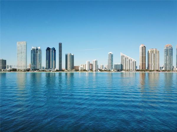 DoubleTree By Hilton Ocean Point Resort & Spa, 17375 Collins Ave #608, Sunny Isles Beach, Florida 33160, image 1