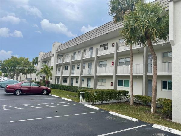 Sunrise Lakes 2, 8280 Sunrise Lakes Blvd #307, Sunrise, Florida 33322, image 1