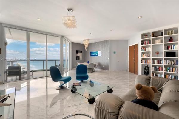 Akoya, 6365 Collins Ave #TS-11, Miami Beach, Florida 33141, image 2
