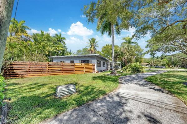 Plantation Gardens, 801 Orchid Dr, Plantation, Florida 33317, image 2