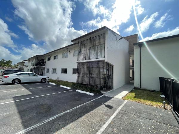 La Fuente, 9520 SW 8th St #211, Westchester, Florida 33174, image 3