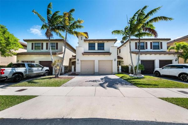 Trellis At Isles Of Bayshore, 8904 SW 229th St, Cutler Bay, Florida 33190, image 2
