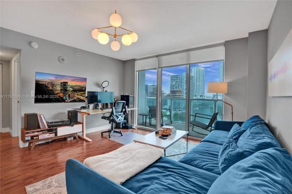 Brickell On The River North Tower, 31 SE 5th St #1505, Miami, Florida 33131, image 2