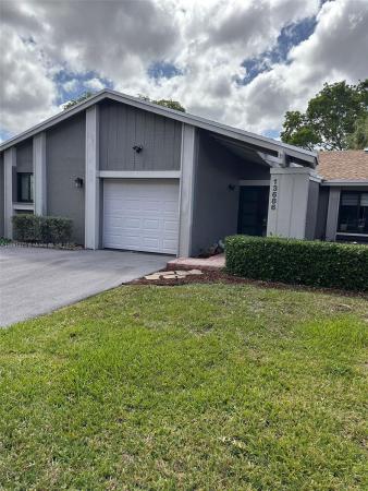13686 SW 116th Ln, Miami, Florida 33186, image 1