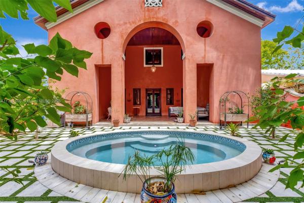 Silver Bluff Estates, 2760 Kirk St, Miami, Florida 33133, image 2