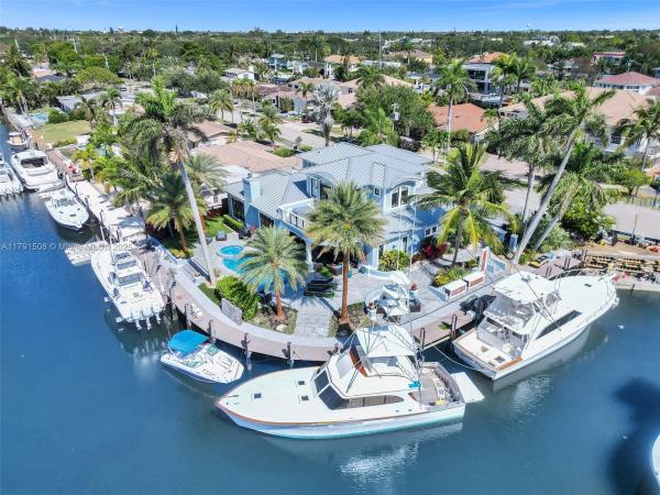 Coral Key Villas, 2340 NE 48th St, Lighthouse Point, Florida 33064, image 1