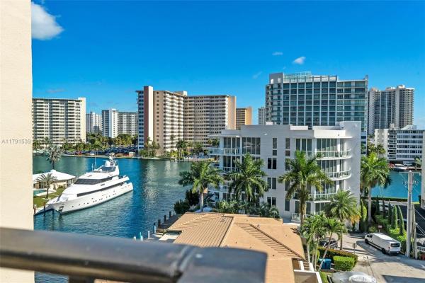 The Carlyle, 2881 NE 33rd Ct #7E, Fort Lauderdale, Florida 33306, image 1