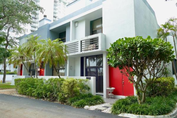 3003 NE 183rd Ln, Aventura, Florida 33160, image 1