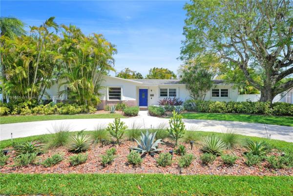 Pine Meadows, 14101 SW 99th Ave, Kendall, Florida 33176, image 1