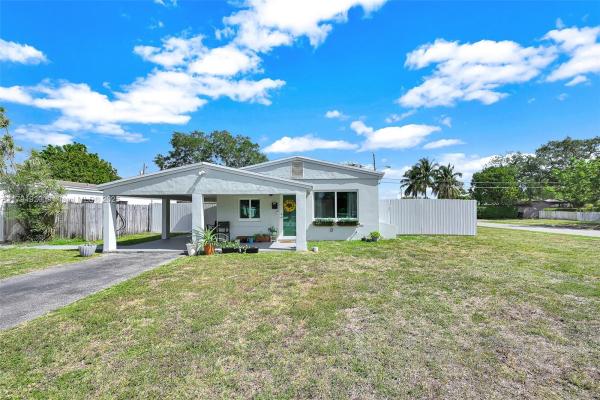 Fulford By The Sea, 1595 NE 174th St, North Miami Beach, Florida 33162, image 3