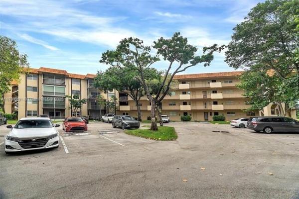 The Falls Of Inverrary, 6201 N Falls Cir Dr #212, Lauderhill, Florida 33319, image 1