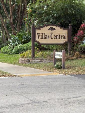 Villas Central, 1550 E Golfview Dr, Pembroke Pines, Florida 33026, image 2
