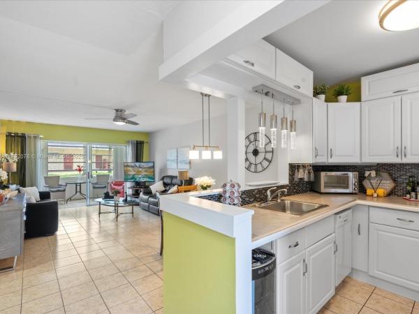 Heather Hall, 4431 NW 16th St #H110, Lauderhill, Florida 33313, image 1