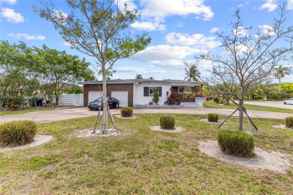 Miramar Park, 6690 Miramar Pkwy, Miramar, Florida 33023, image 1