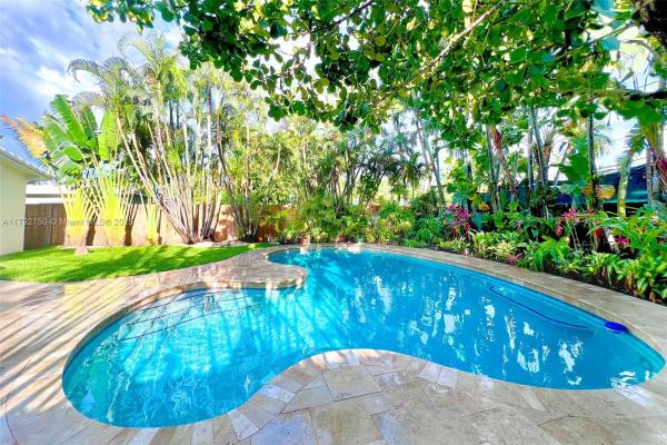 Hollywood Lakes, 1318 Pierce St, Hollywood, Florida 33019, image 1
