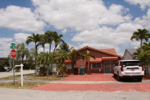 1623 SW 138th Ct, Unincorporated Dade County, Florida 33175, image 2