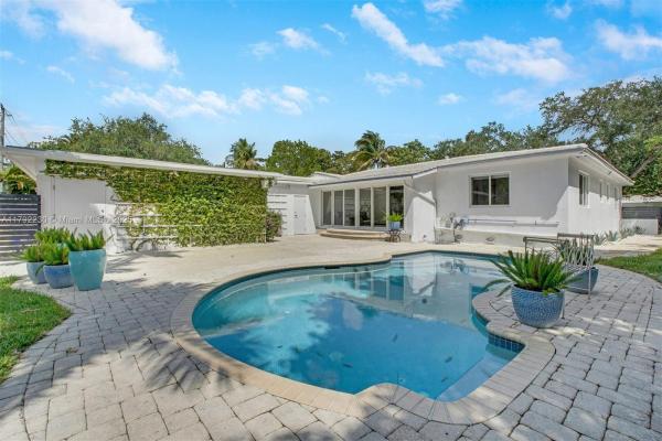 102 NE 94th St, Miami, Florida 33138, image 1
