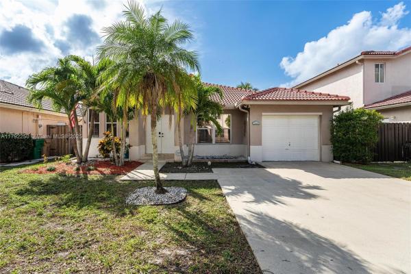 Poinciana Parc, 14024 N Cypress Cove Cir, Davie, Florida 33325, image 1
