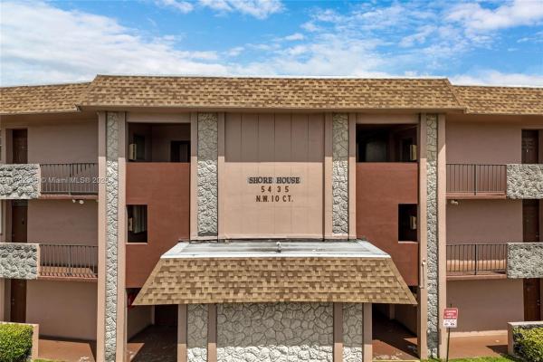 5435 NW 10th Ct #301, Plantation, Florida 33313, image 2
