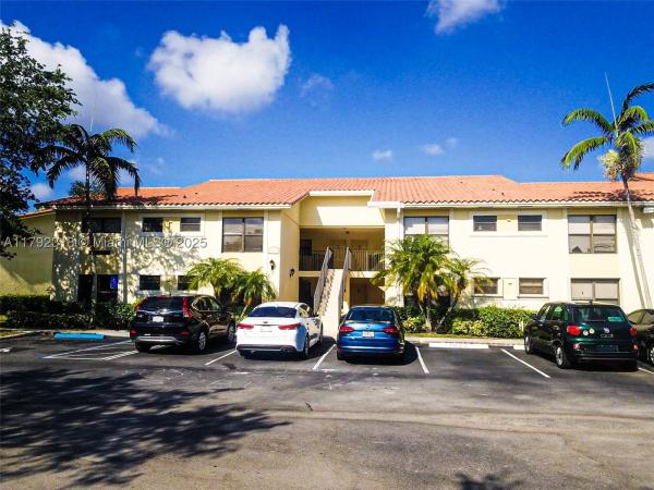 Palm Beach Grande, 1513 Lake Crystal Dr #B, West Palm Beach, Florida 33411, image 1