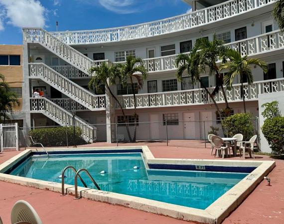 Carolynn Townhouse, 11 SW 52nd Ave #6A, Miami, Florida 33134, image 1