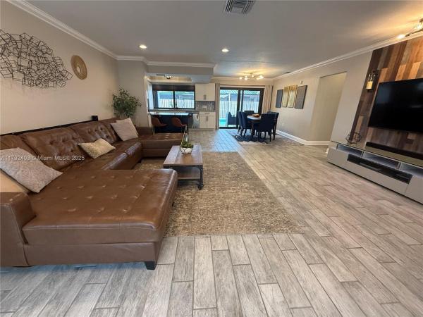 Twin Lakes, 11811 NW 29th St, Sunrise, Florida 33323, image 1