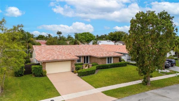 Jacaranda Lakes, 1341 NW 98th Ave, Plantation, Florida 33322, image 1