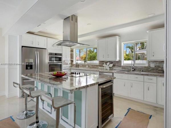 Hollywood Hills, 416 N Rainbow Dr, Hollywood, Florida 33021, image 1