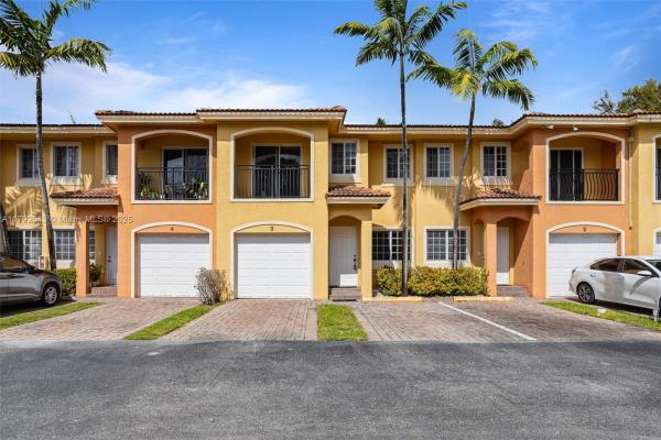Curci Village, 330 SW 2nd Ave #3, Hallandale Beach, Florida 33009, image 1