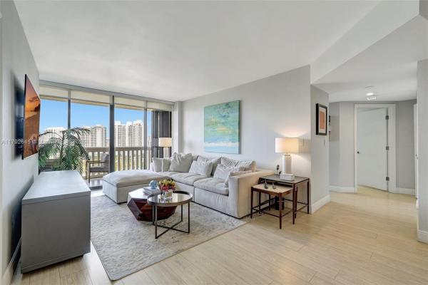 1000 Island Boulevard, 1000 W Island Blvd #1805, Aventura, Florida 33160, image 2